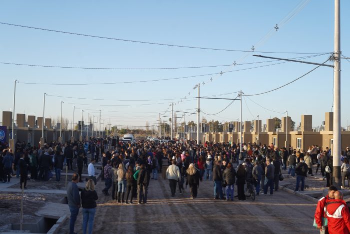 Se entregaron 108 viviendas en San Martín.